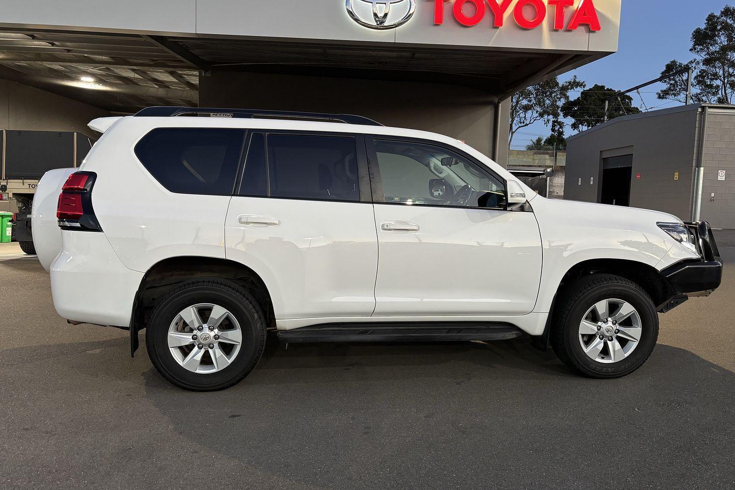 2018 Toyota Landcruiser Prado GXL in White