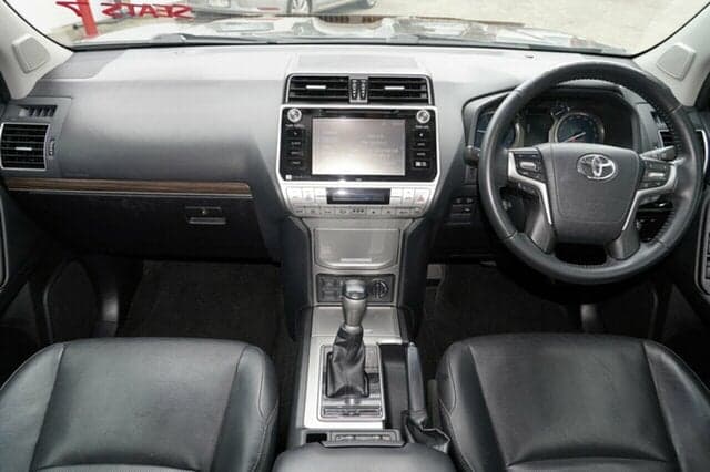2018 Toyota Landcruiser Prado VX in Silver
