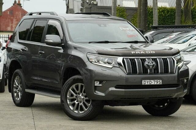 2018 Toyota Landcruiser Prado VX in Silver