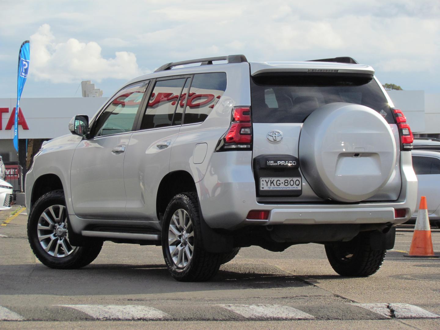 2021 Toyota Landcruiser Prado VX in Silver