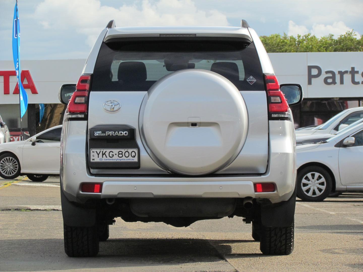 2021 Toyota Landcruiser Prado VX in Silver