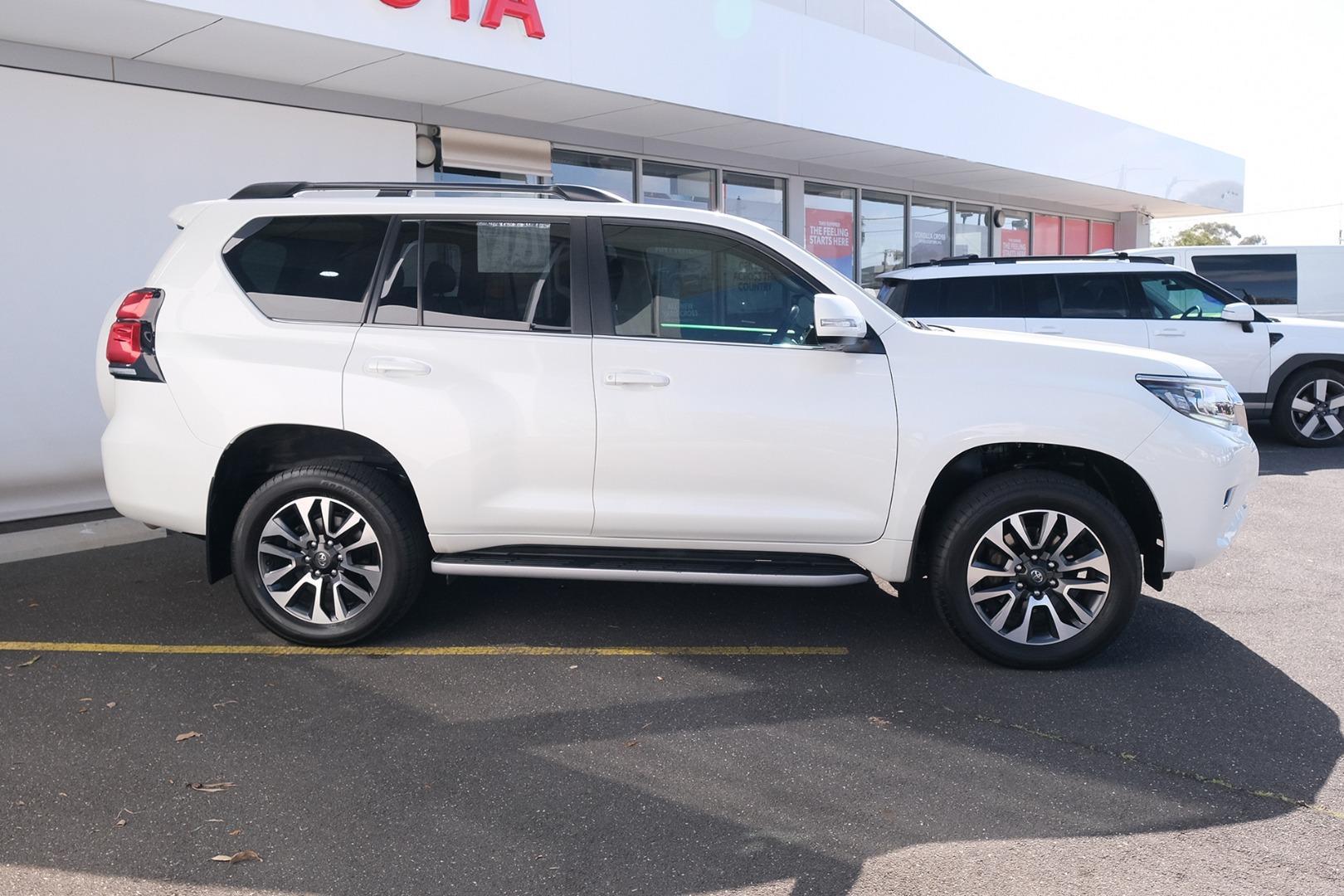 2022 Toyota Landcruiser Prado VX in White