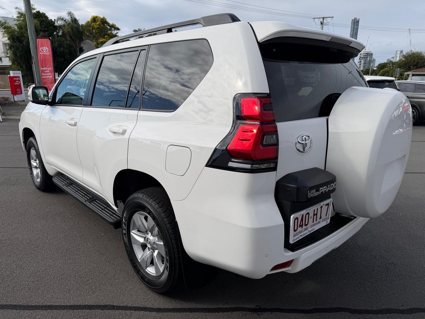 2023 Toyota Landcruiser Prado GXL in White