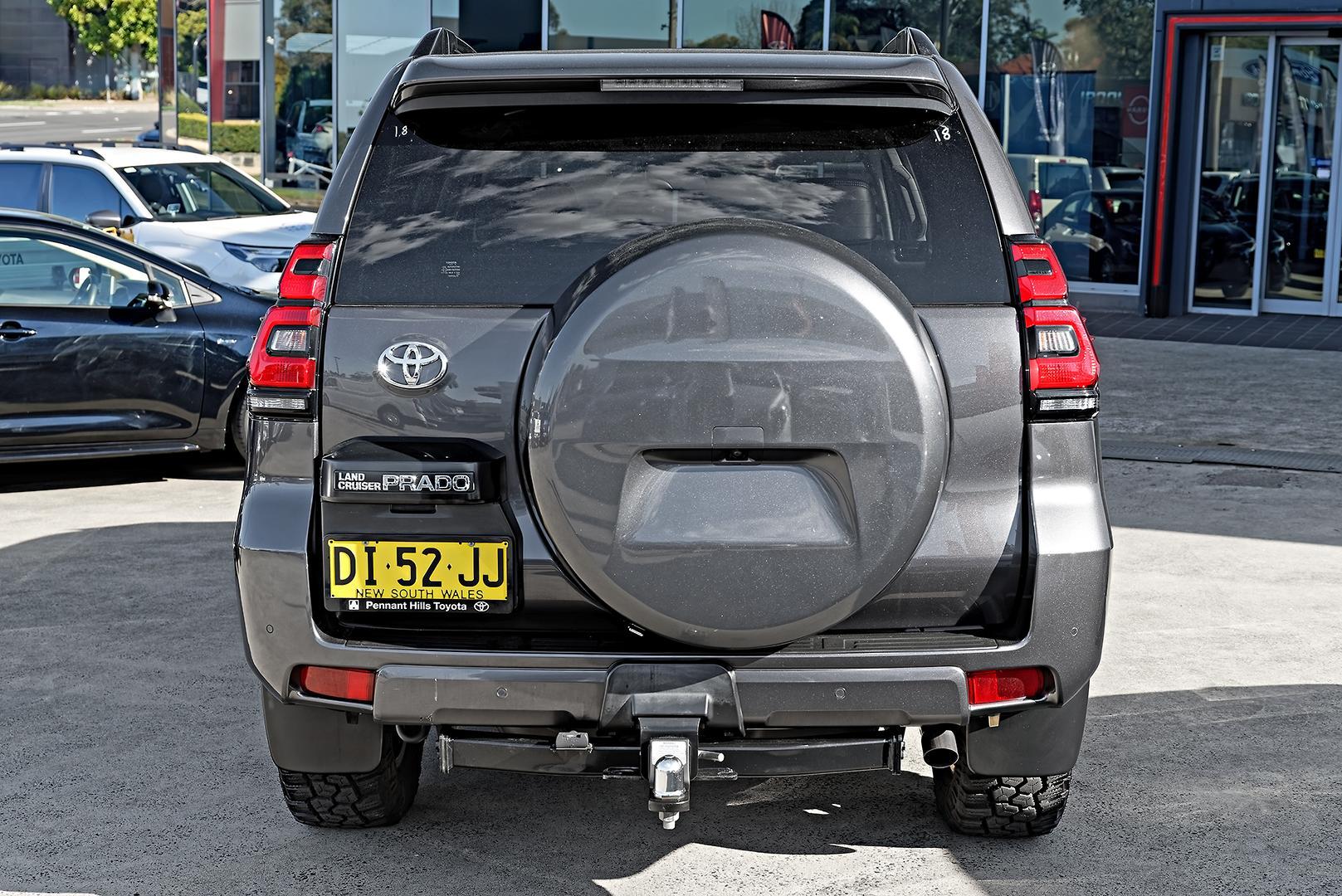 2019 Toyota Landcruiser Prado VX in Silver
