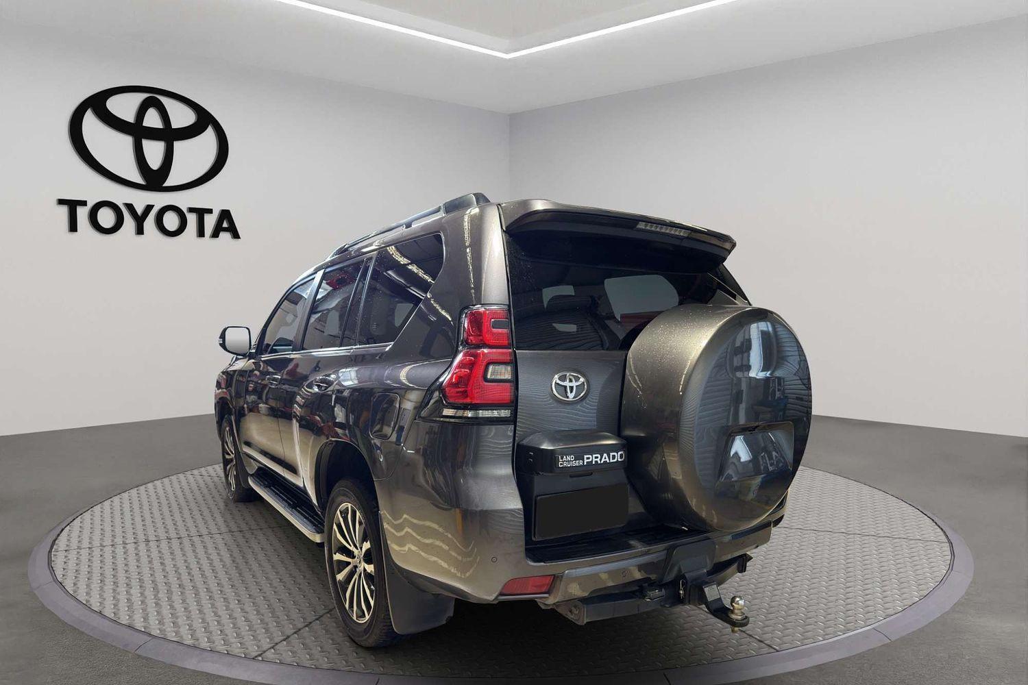 2021 Toyota Landcruiser Prado Kakadu in Silver