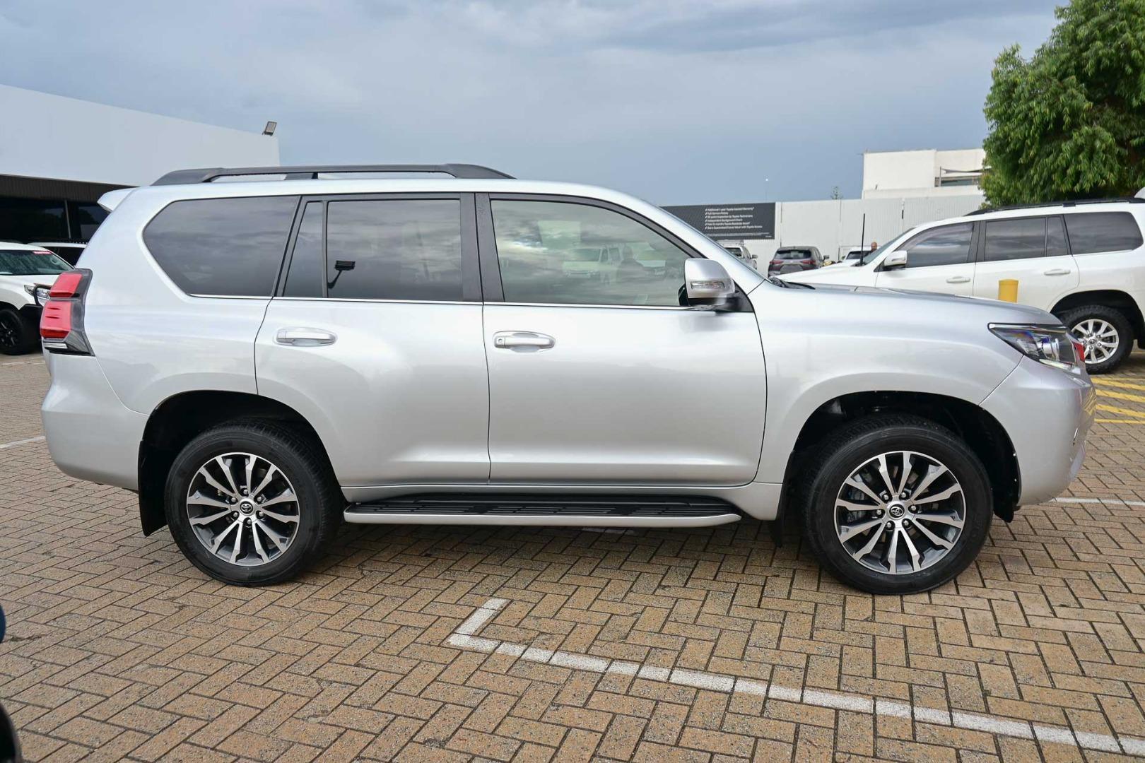 2022 Toyota Landcruiser Prado Kakadu in Silver