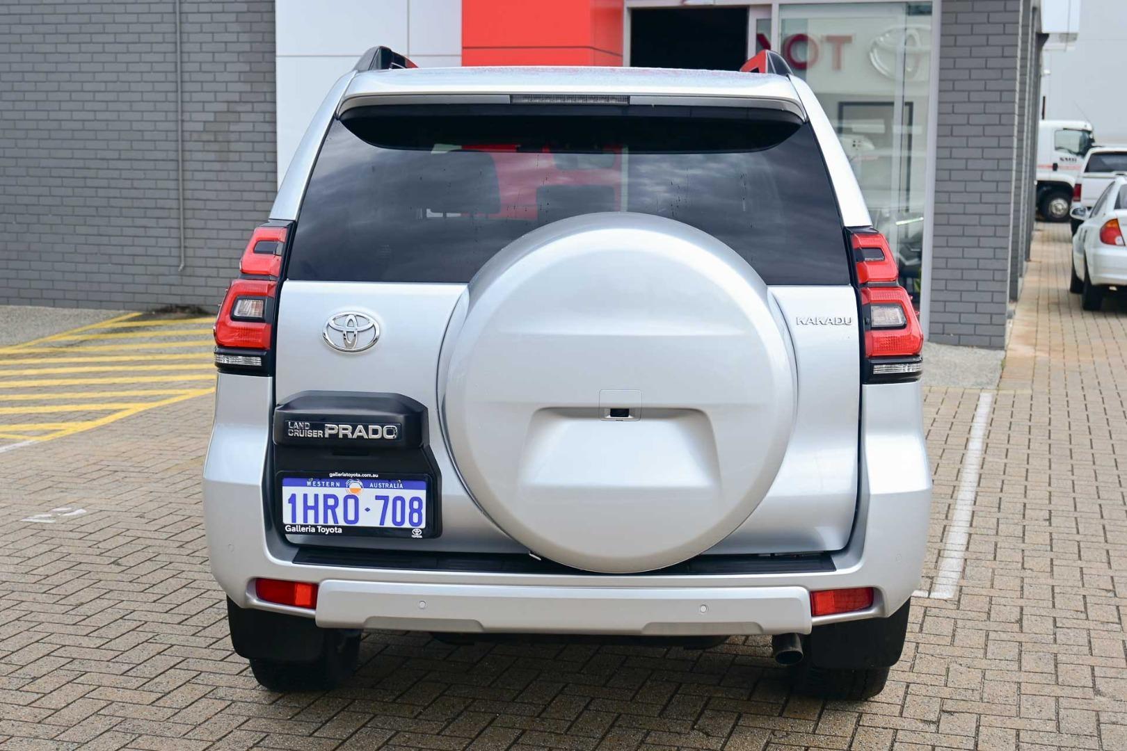 2022 Toyota Landcruiser Prado Kakadu in Silver