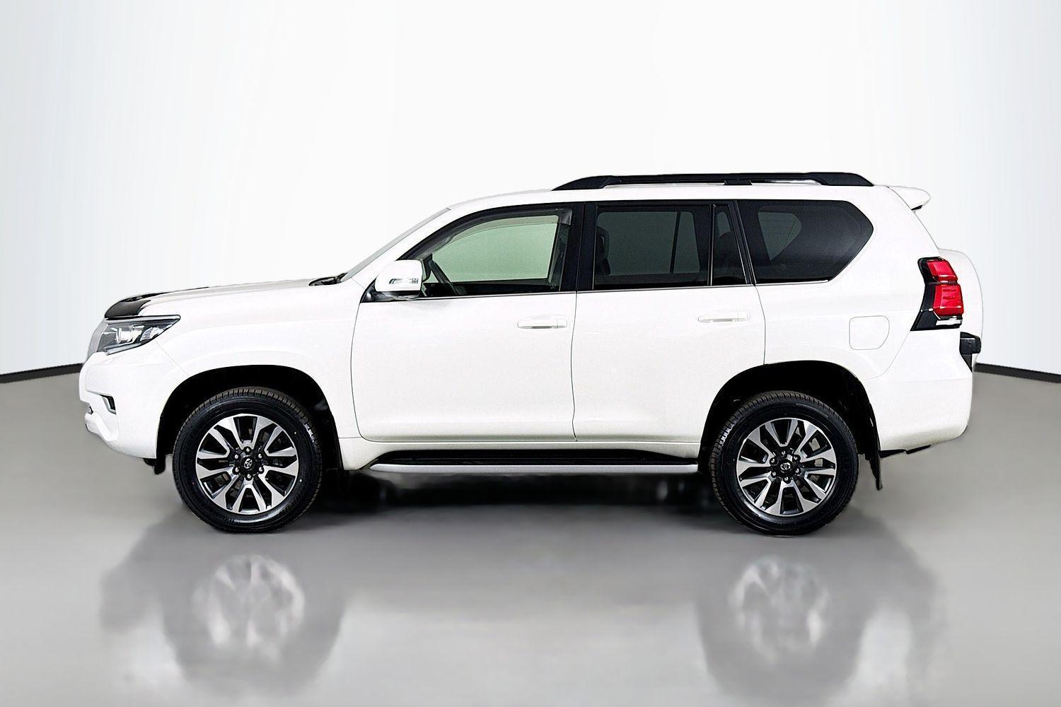 2022 Toyota Landcruiser Prado VX in White