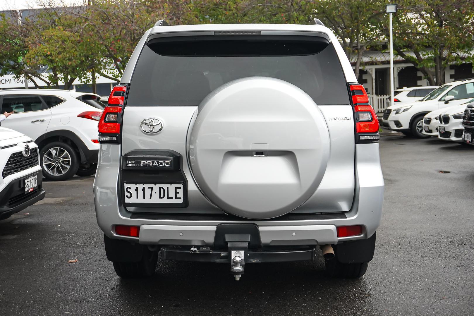 2022 Toyota Landcruiser Prado Kakadu in Silver