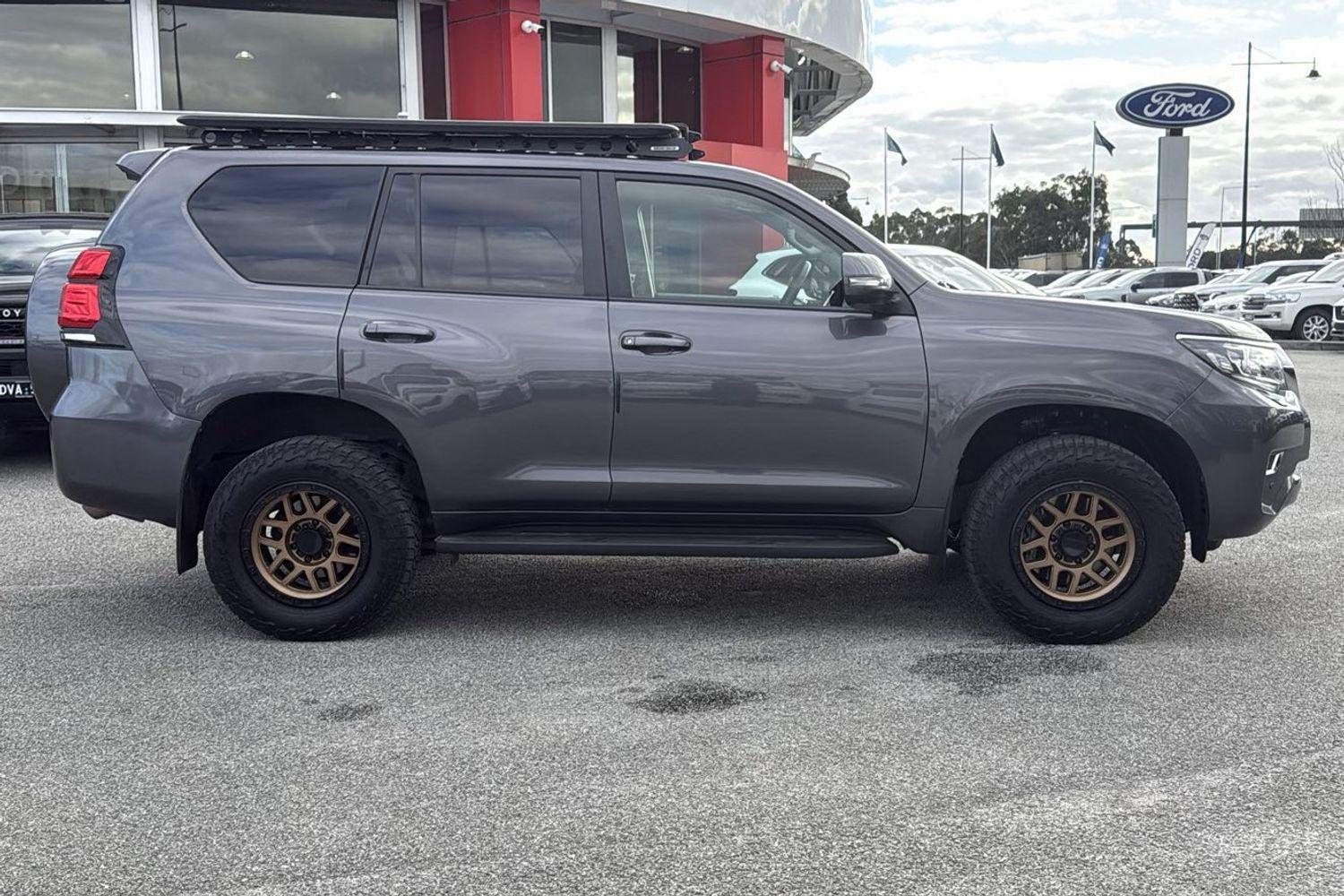2022 Toyota Landcruiser Prado GXL in Silver