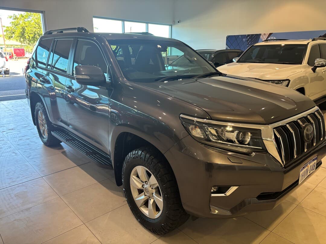 2023 Toyota Landcruiser Prado GXL in Silver