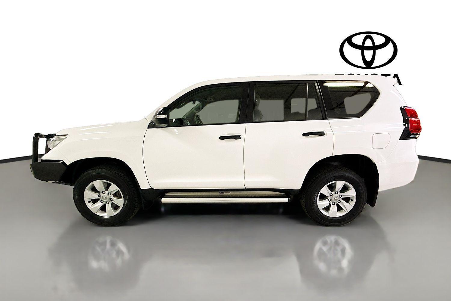 2023 Toyota Landcruiser Prado GX in White