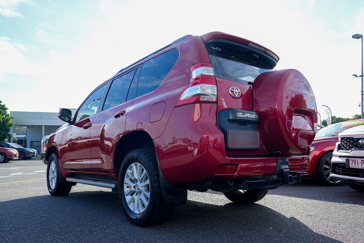 2015 Toyota Landcruiser Prado VX in Red