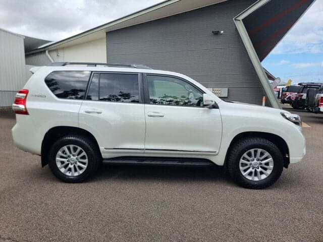 2017 Toyota Landcruiser Prado SE in White