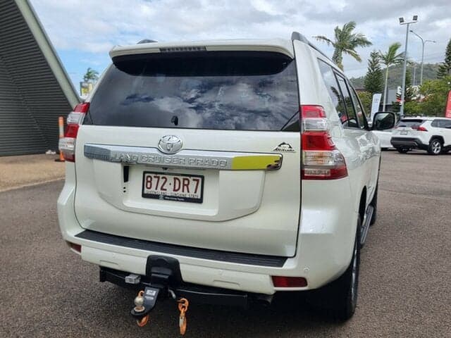 2017 Toyota Landcruiser Prado SE in White