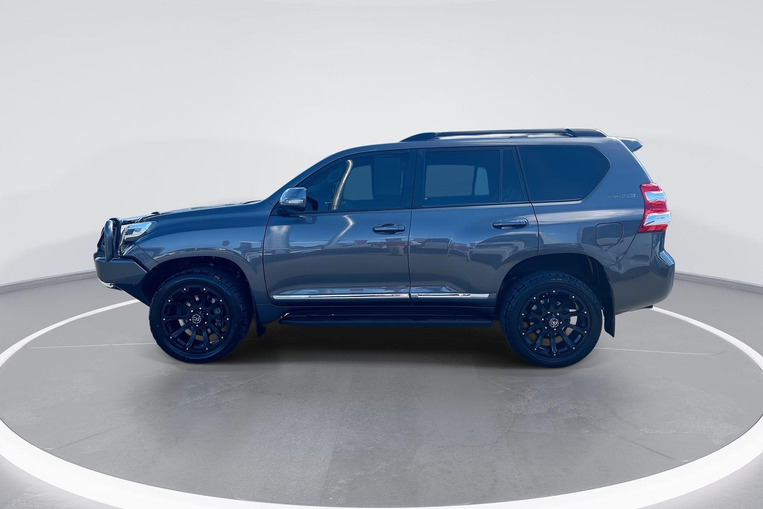 2017 Toyota Landcruiser Prado SE in Silver