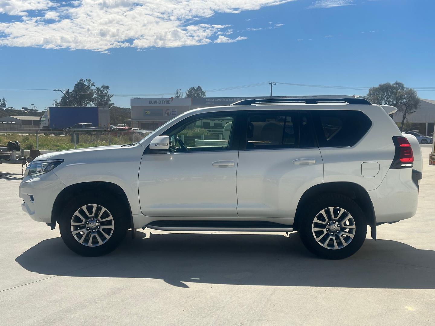 2017 Toyota Landcruiser Prado Kakadu in White