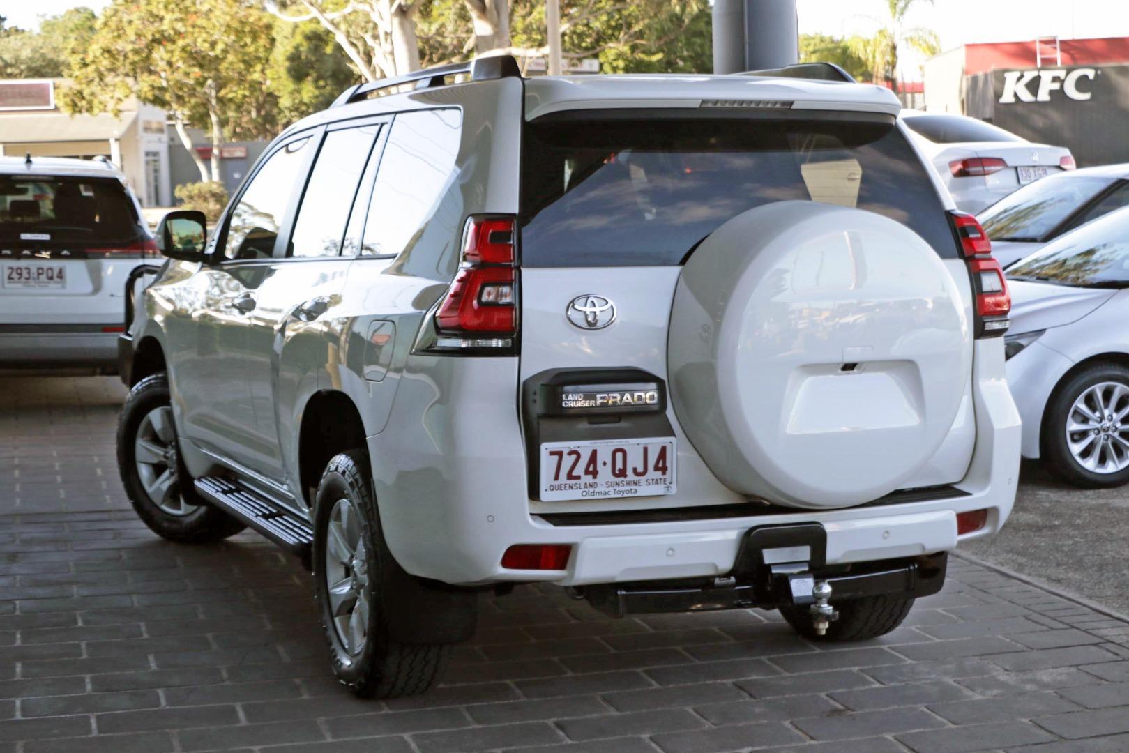 2022 Toyota Landcruiser Prado GXL in White
