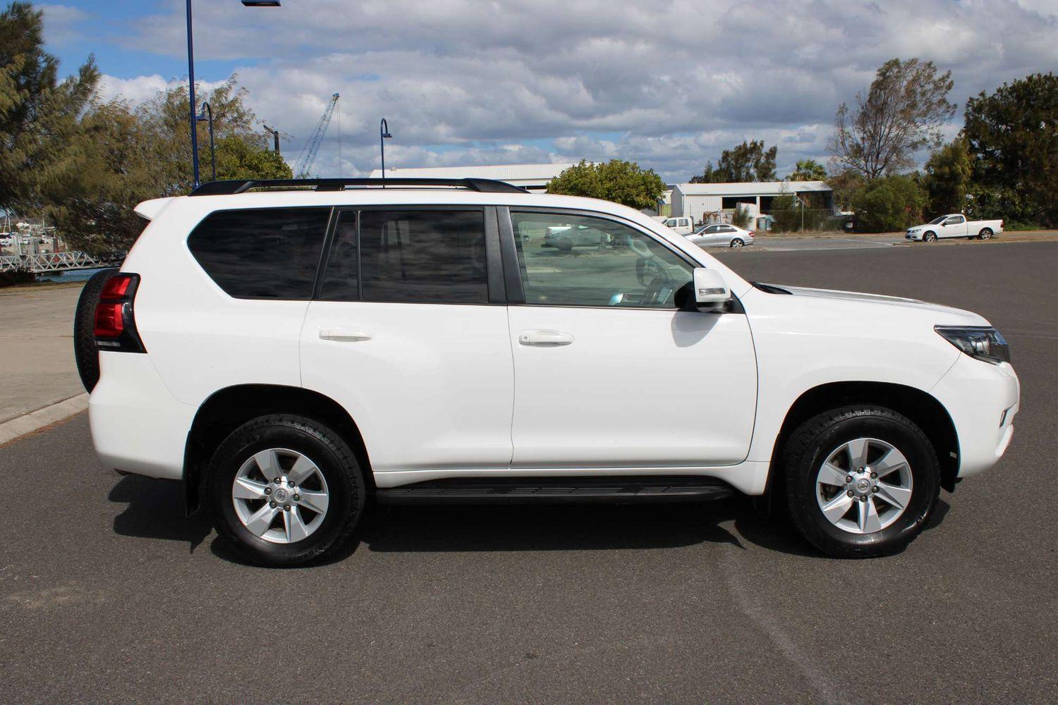 2022 Toyota Landcruiser Prado GXL in White