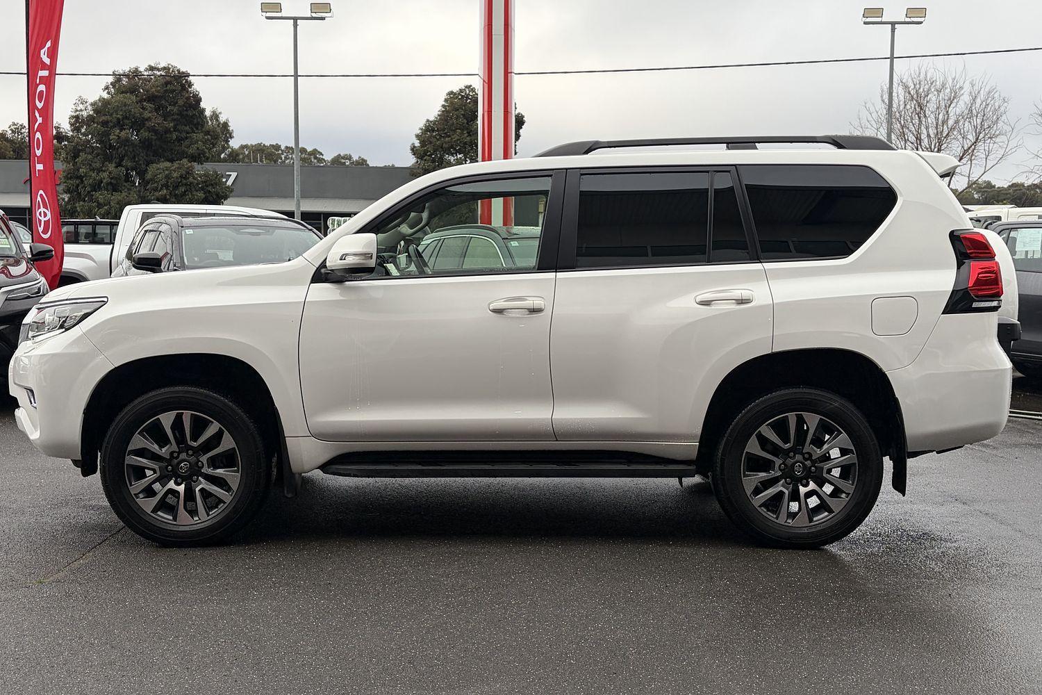 2022 Toyota Landcruiser Prado GXL in White