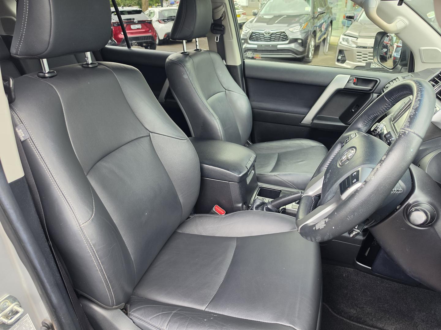 2017 Toyota Landcruiser Prado SE in Silver