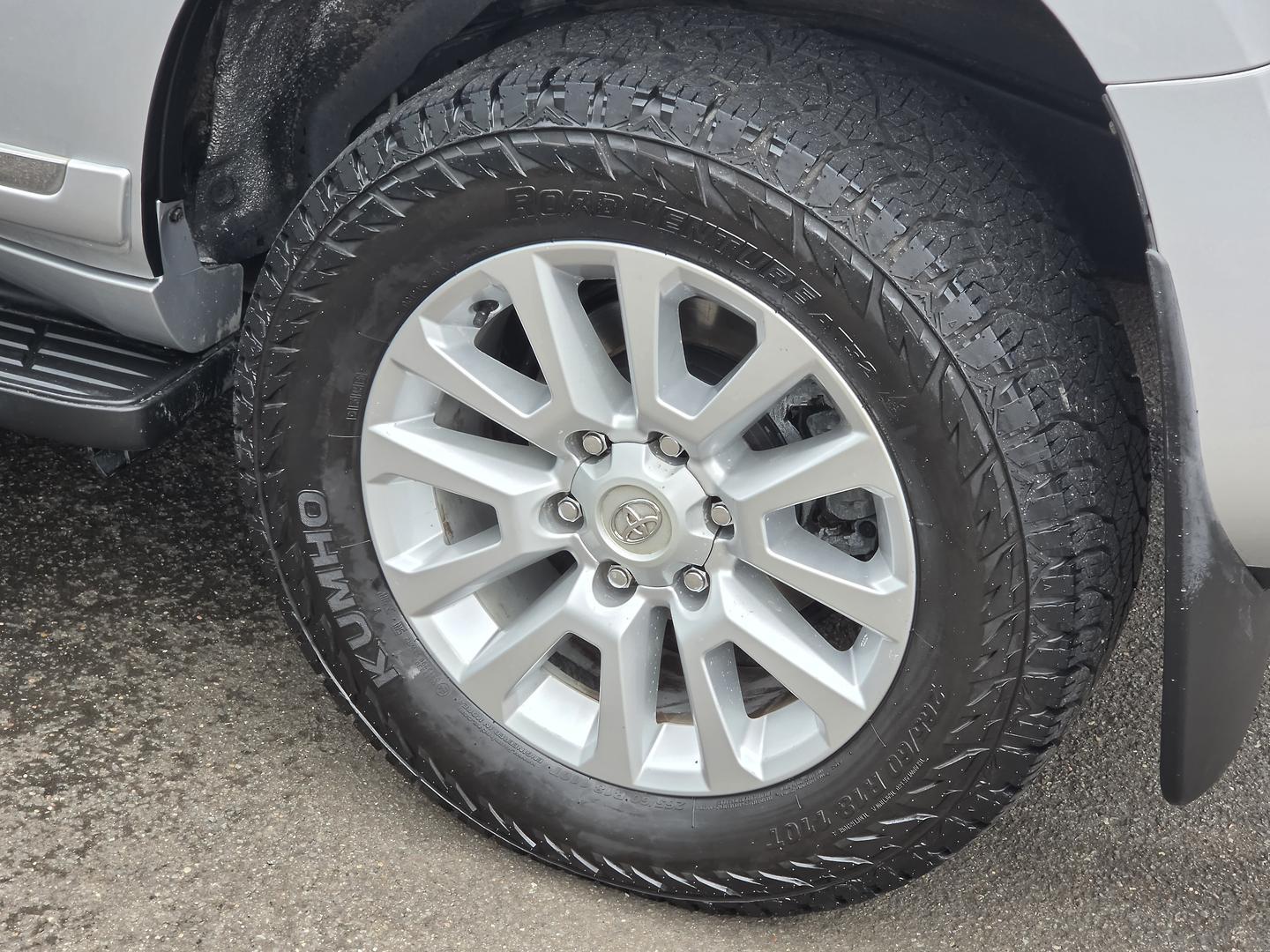 2017 Toyota Landcruiser Prado SE in Silver