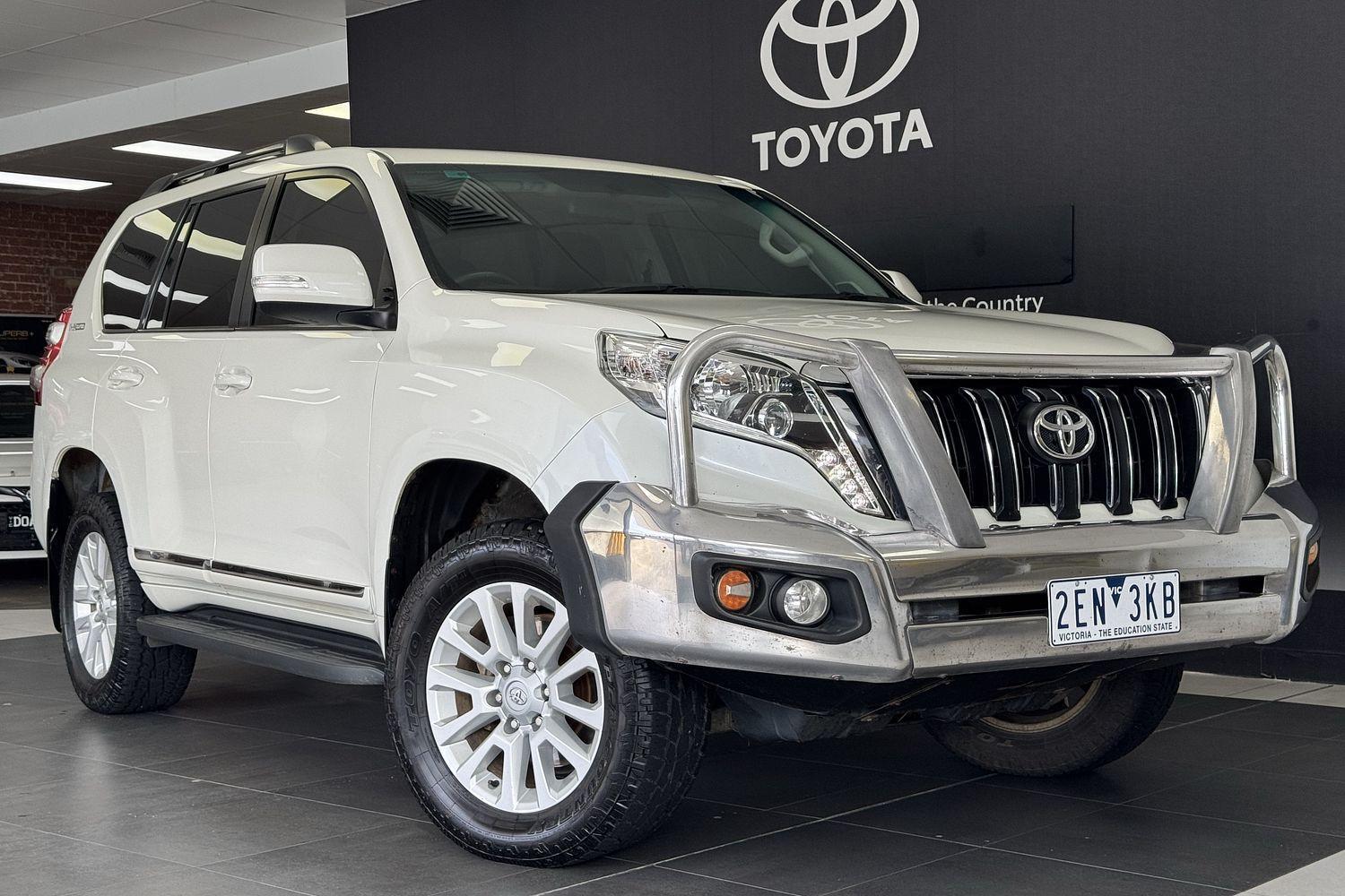 2017 Toyota Landcruiser Prado SE in Crystal Pearl