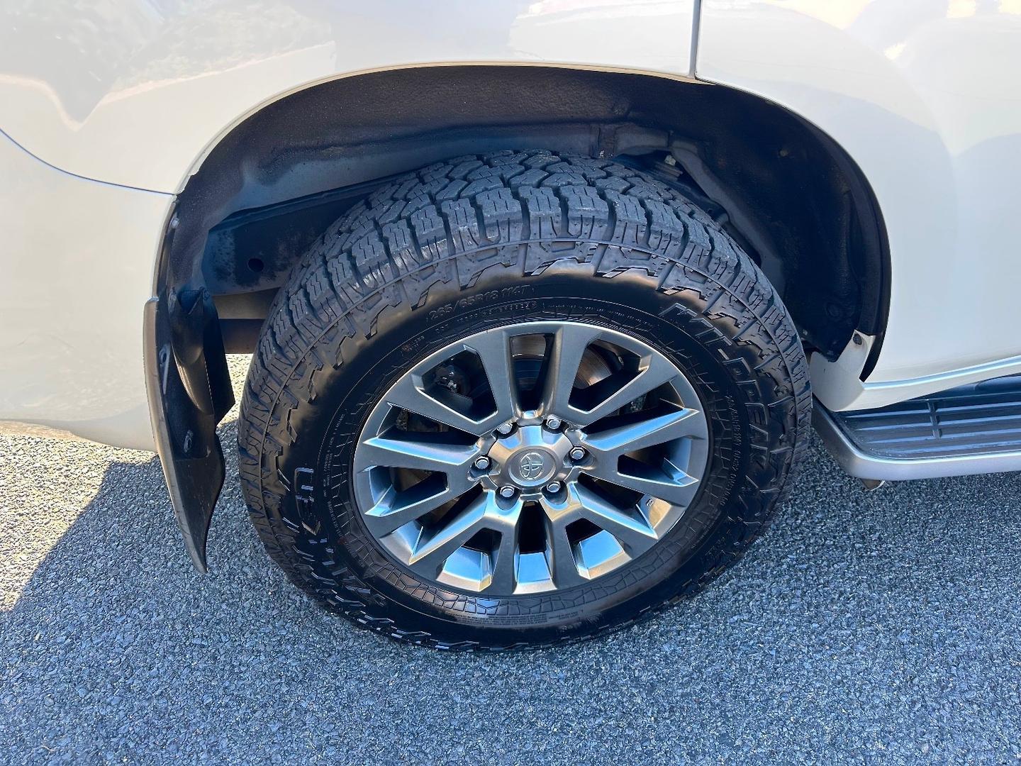 2019 Toyota Landcruiser Prado Kakadu in White