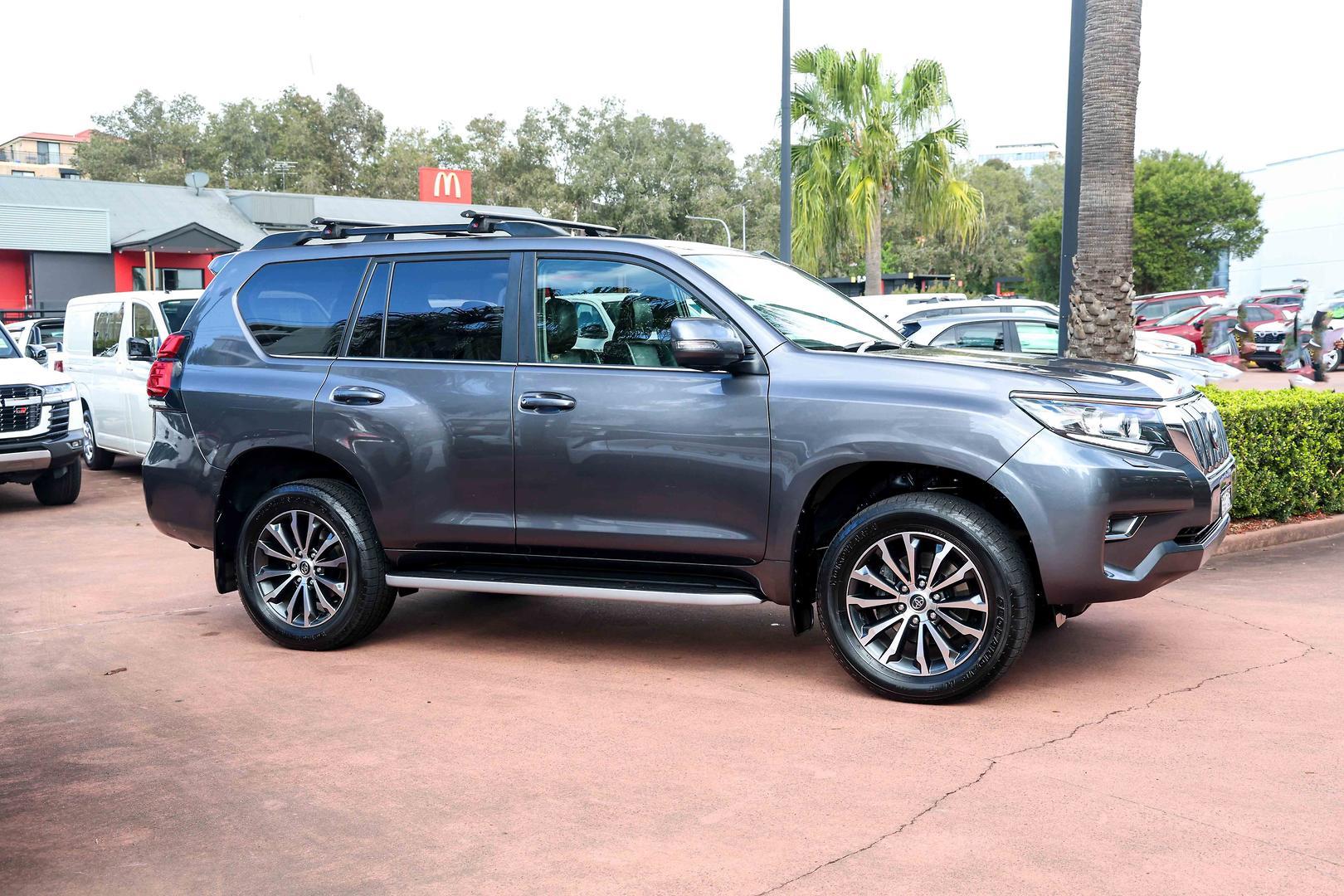 2021 Toyota Landcruiser Prado Kakadu in Silver