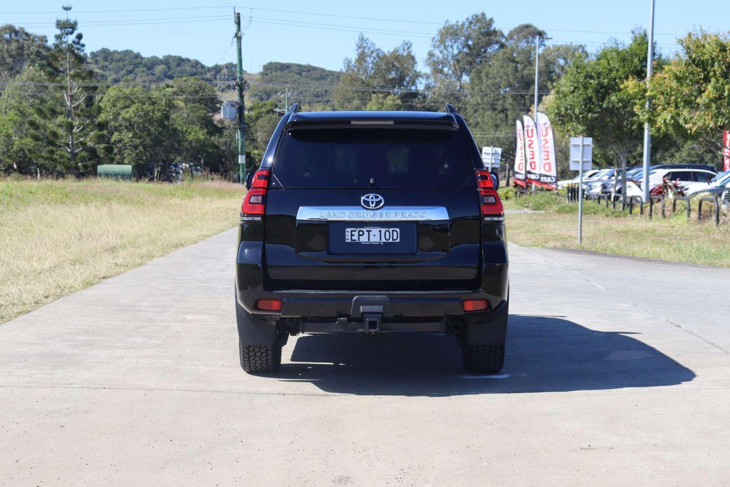 2021 Toyota Landcruiser Prado VX in Black