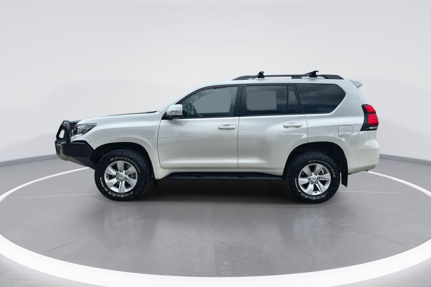 2022 Toyota Landcruiser Prado GXL in White