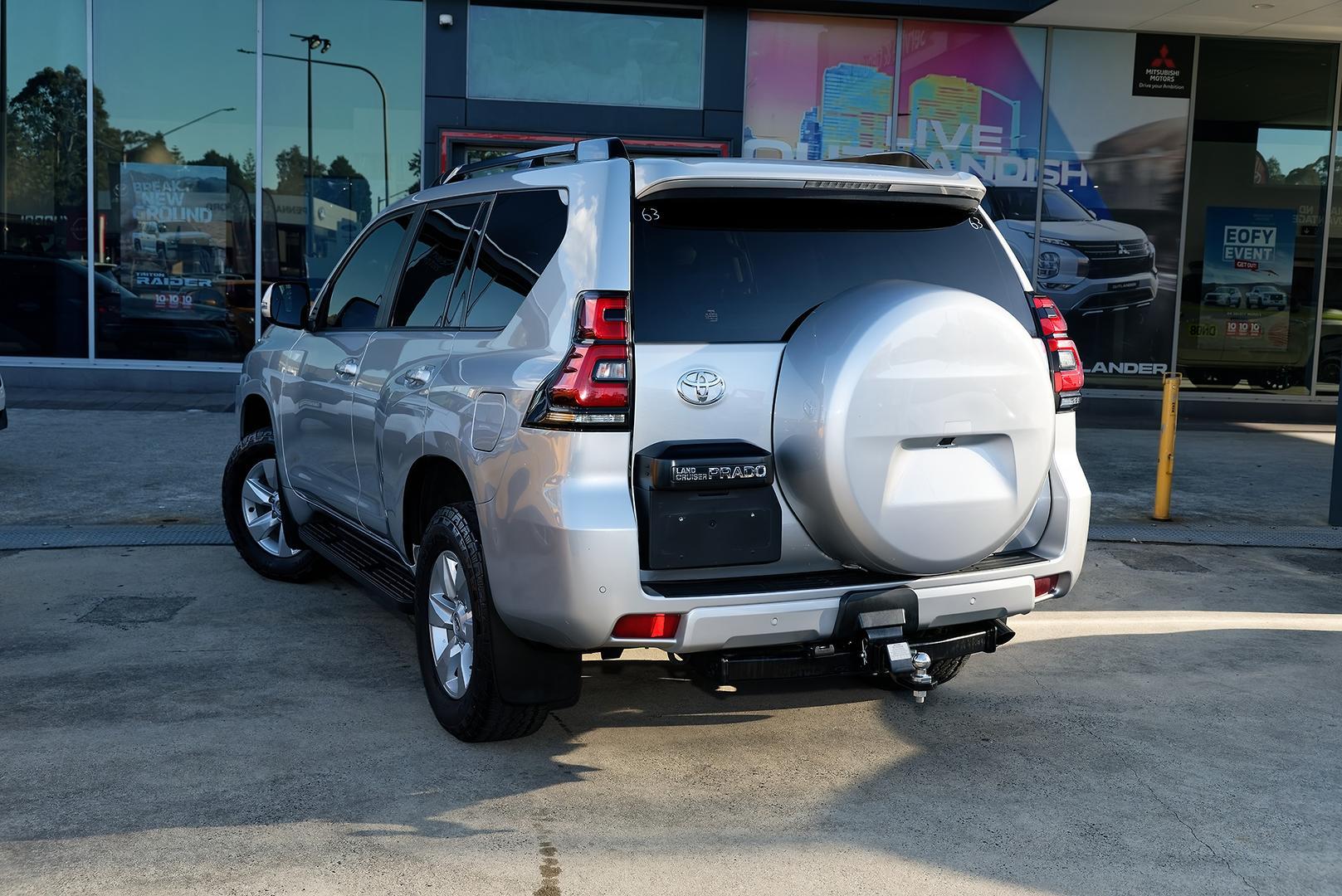 2023 Toyota Landcruiser Prado GXL in Silver