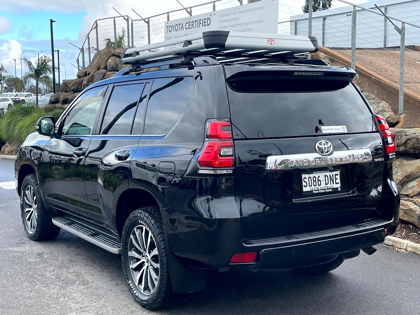 2023 Toyota Landcruiser Prado Kakadu in Black