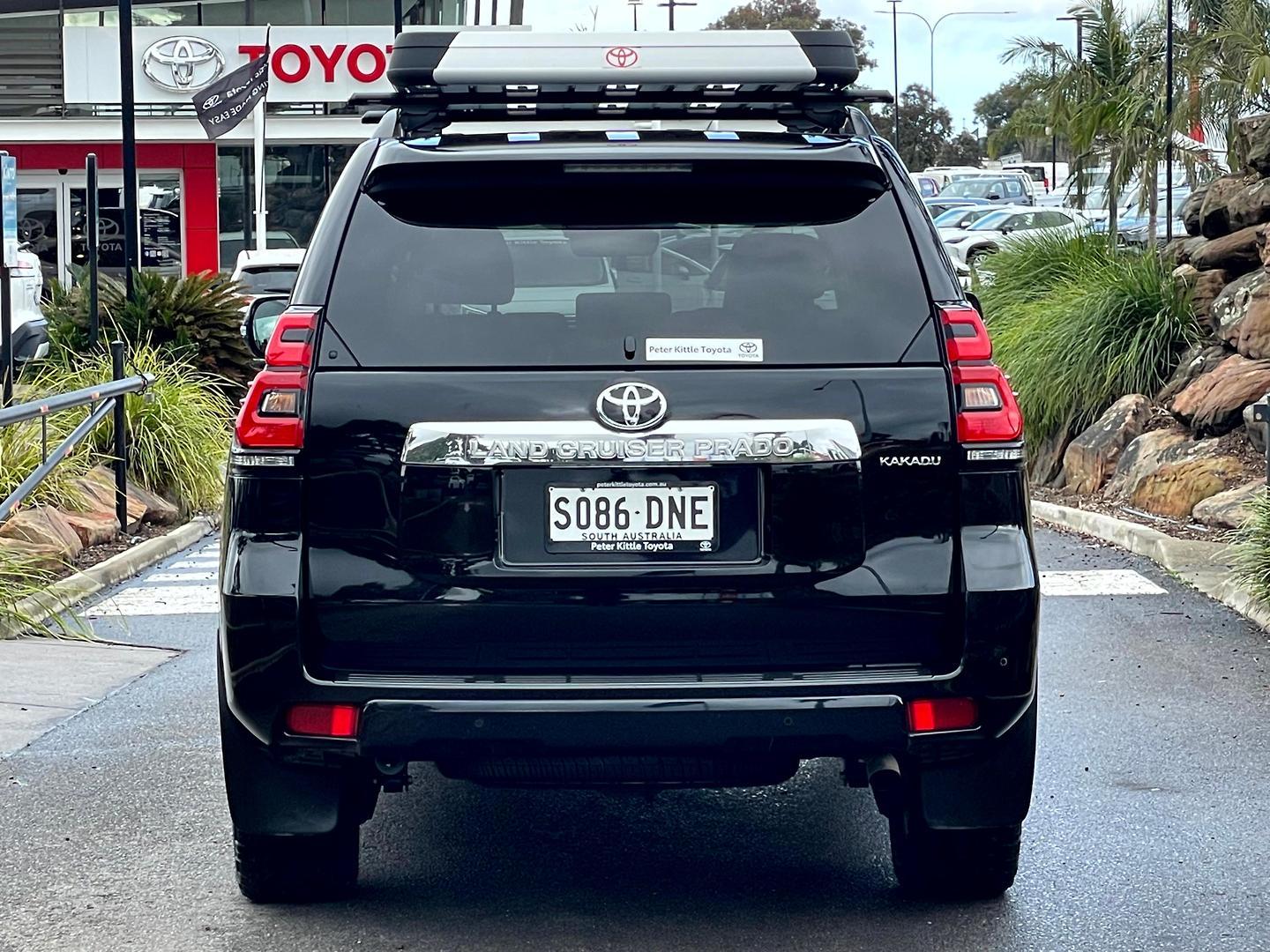 2023 Toyota Landcruiser Prado Kakadu in Black