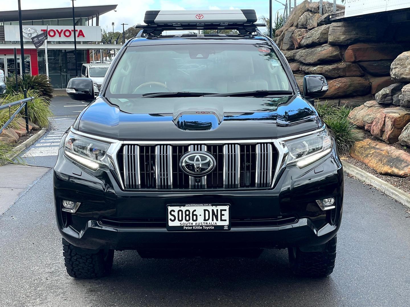 2023 Toyota Landcruiser Prado Kakadu in Black