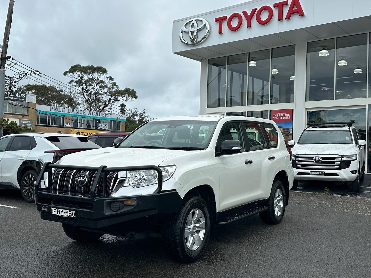 2023 Toyota Landcruiser Prado GX in White