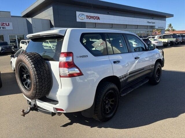 2016 Toyota Landcruiser Prado GX in White