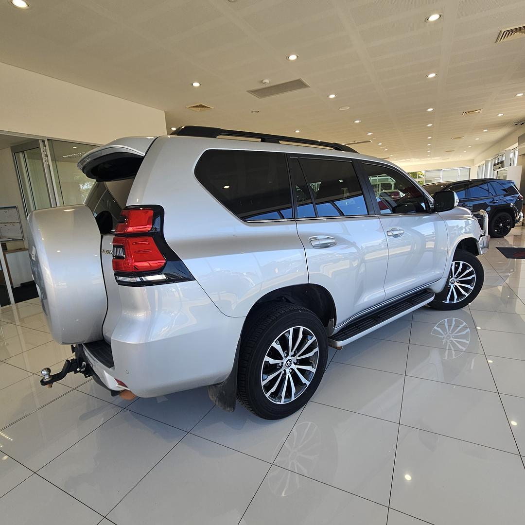 2021 Toyota Landcruiser Prado Kakadu in Silver