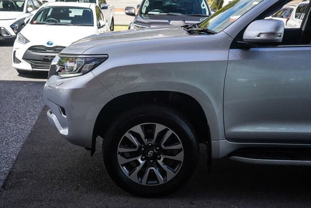 2021 Toyota Landcruiser Prado VX in Silver