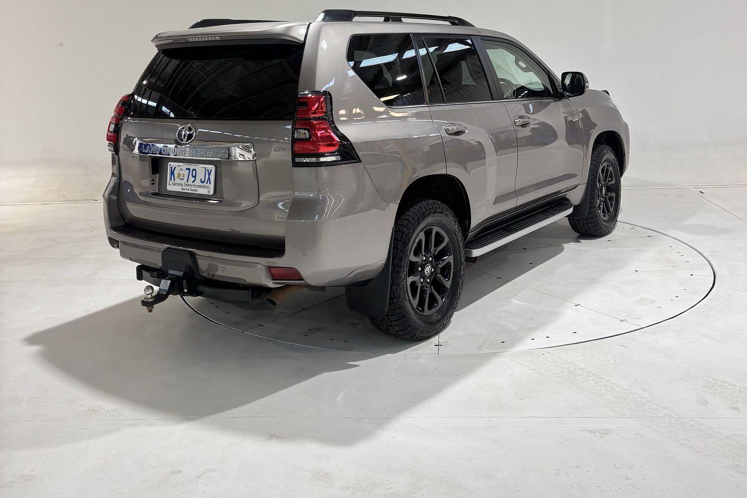 2022 Toyota Landcruiser Prado VX in Bronze