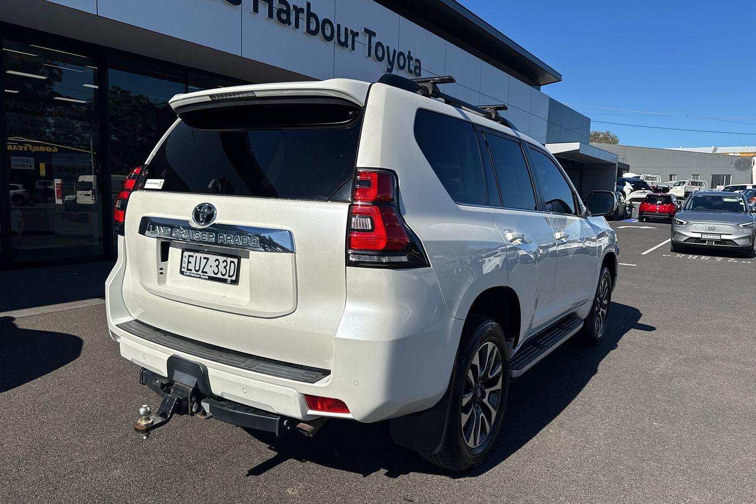 2022 Toyota Landcruiser Prado VX in White