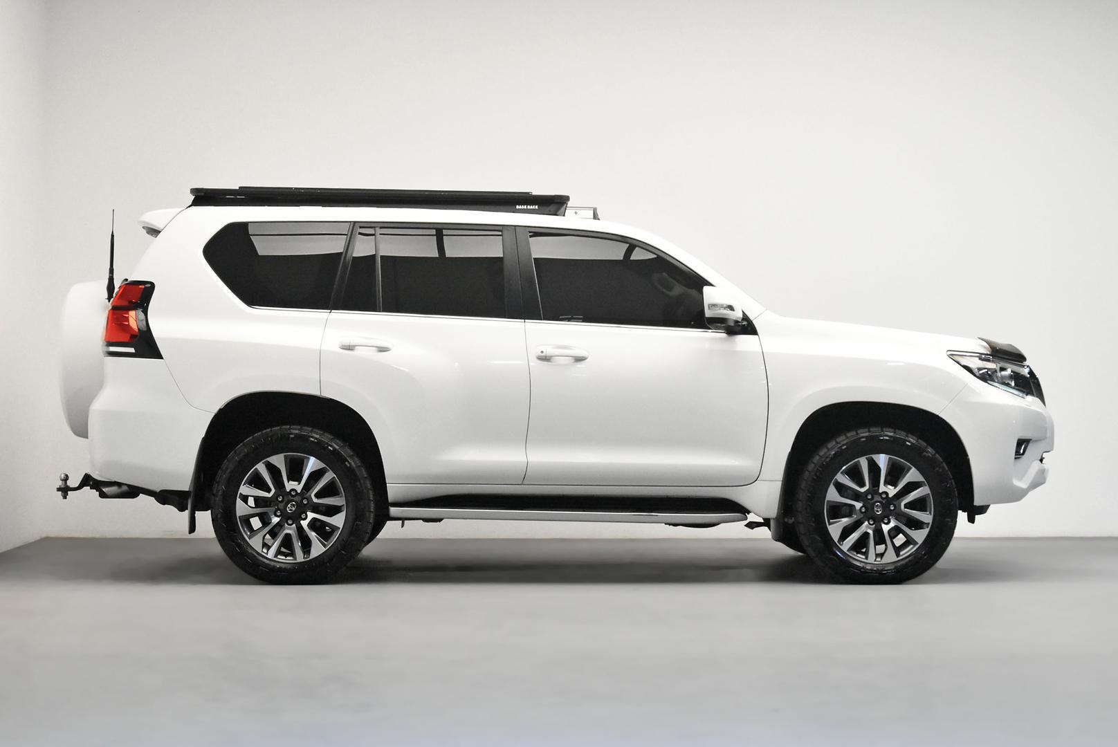2022 Toyota Landcruiser Prado VX in White