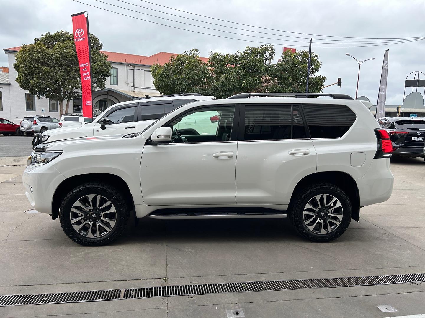 2023 Toyota Landcruiser Prado VX in White