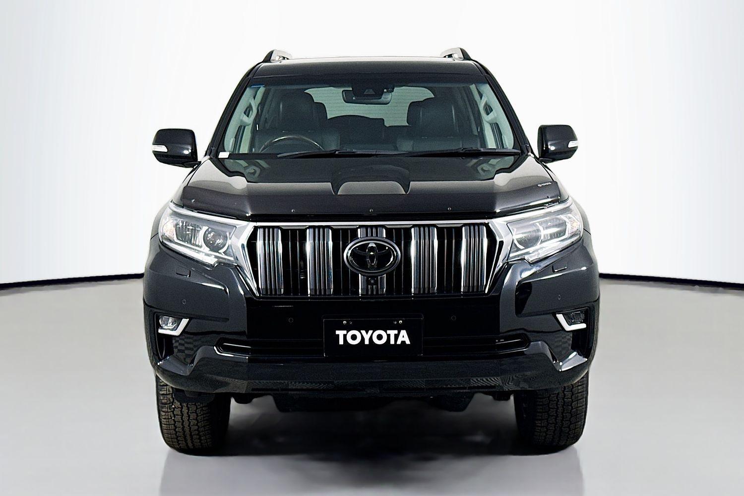 2023 Toyota Landcruiser Prado Kakadu in Black