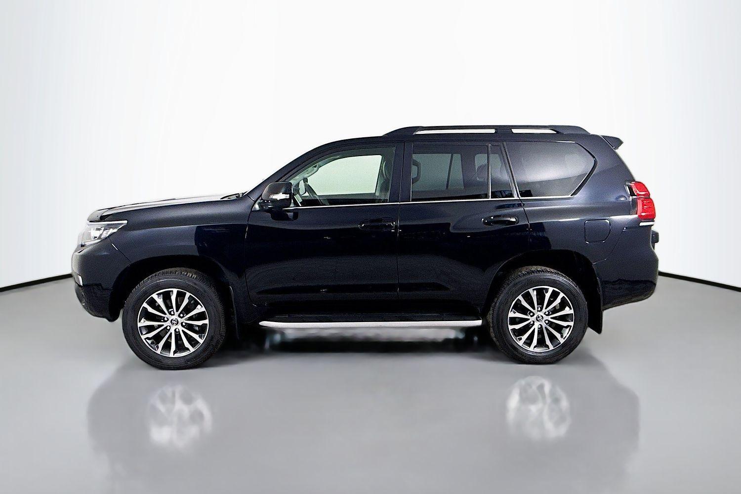 2023 Toyota Landcruiser Prado Kakadu in Black