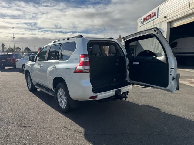 2016 Toyota Landcruiser Prado VX in White