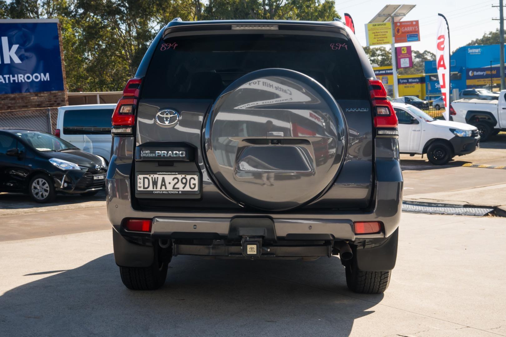 2017 Toyota Landcruiser Prado Kakadu in Silver