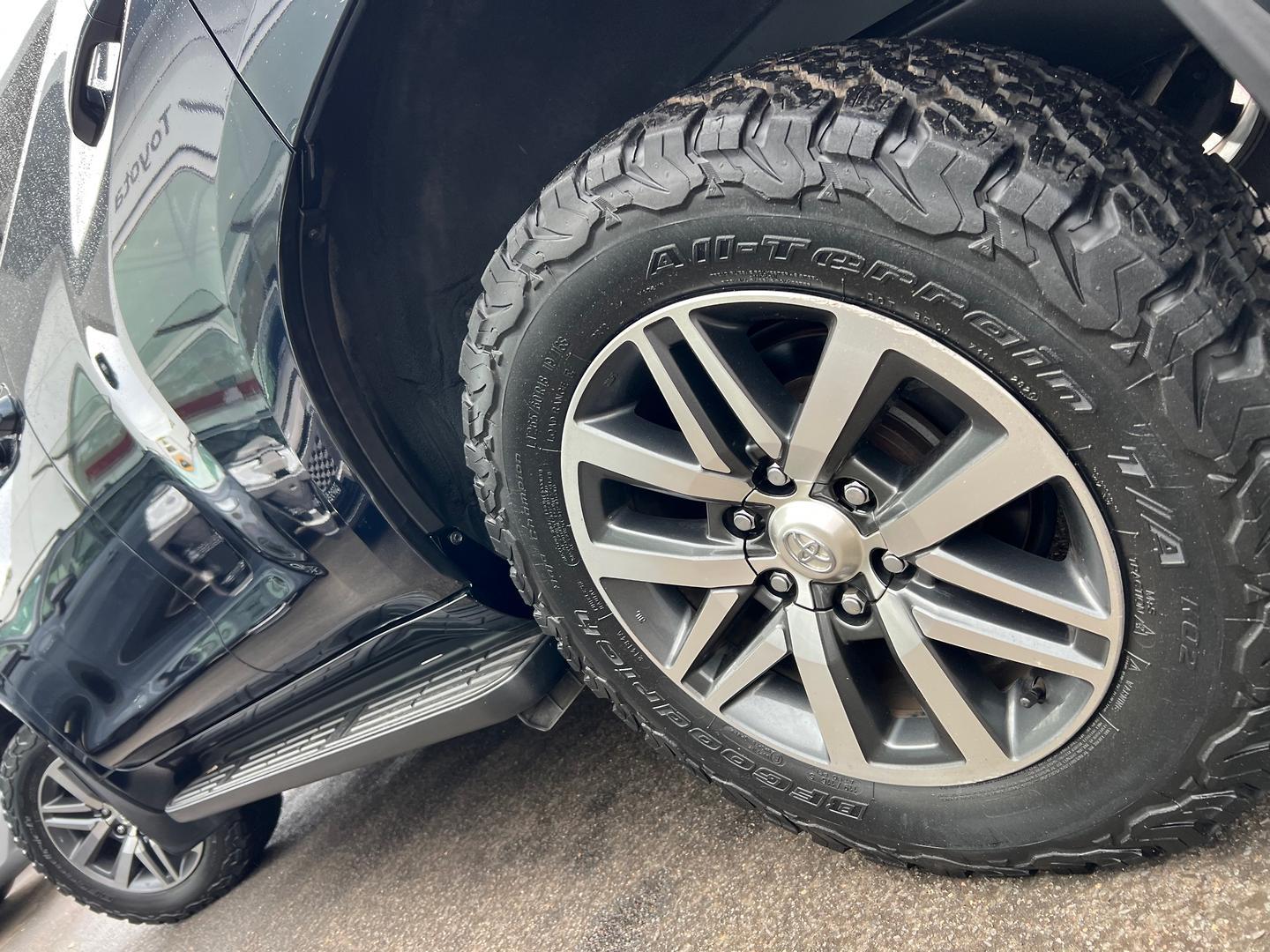 2020 Toyota Landcruiser Prado GXL in Black
