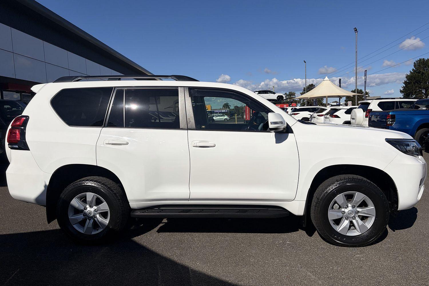 2021 Toyota Landcruiser Prado GXL in White
