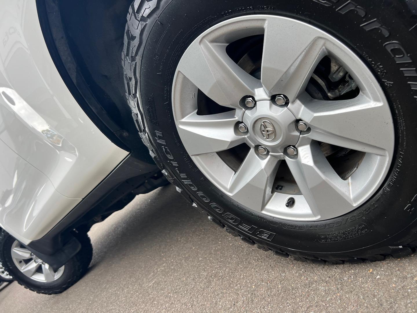 2021 Toyota Landcruiser Prado GX in White